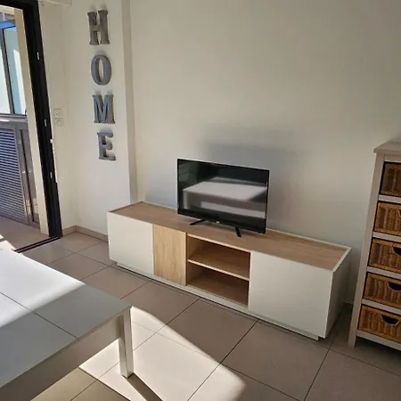 T3 De Standing Les Pieds Dans L'eau Cote Village Проприано