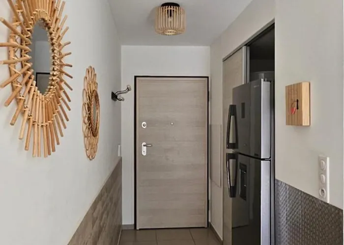 T3 De Standing Les Pieds Dans L'eau Coté Village * Propriano (Corsica)