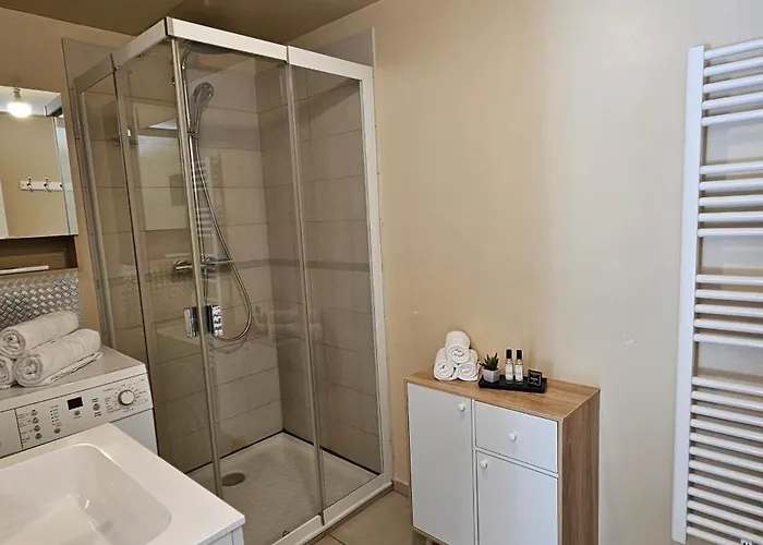 T3 De Standing Les Pieds Dans L'eau Coté Village * Propriano (Corsica)