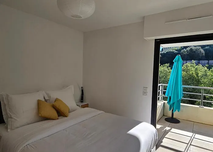 T3 De Standing Les Pieds Dans L'eau Cote Village Appartement *